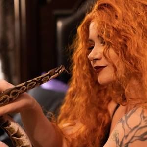 Meet your Posher, Ambrose